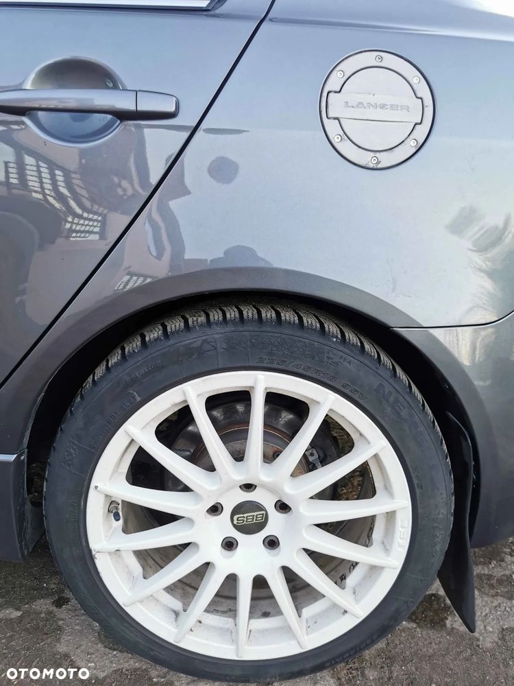 Mitsubishi Lancer 2.0 Ralliart GSR - 5