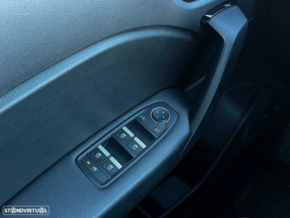 Renault Captur 1.0 TCe Evolution Bi-Fuel - 17