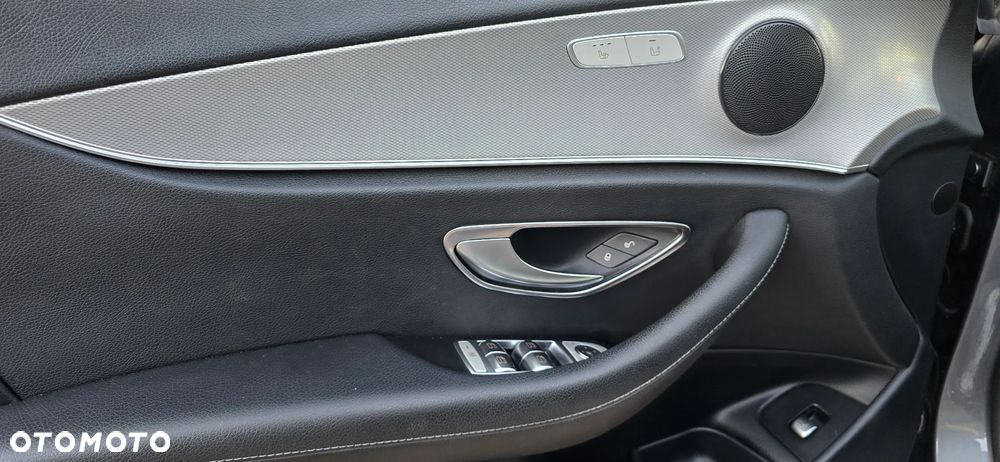 Mercedes-Benz Klasa E 200 9G-TRONIC Avantgarde - 27