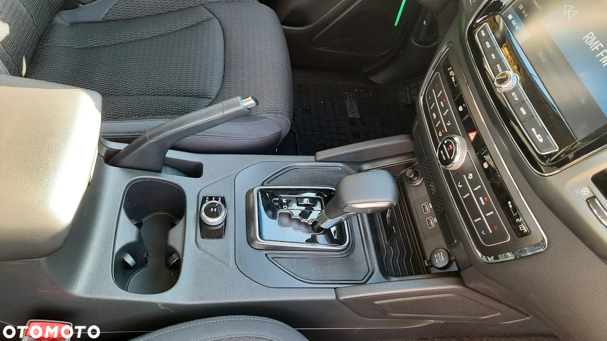 SsangYong/KGM Musso Grand 2.2 e-XDi Quartz 4WD - 17