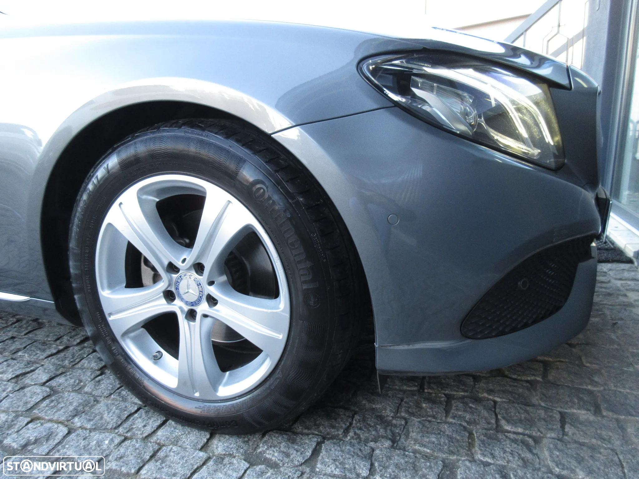 Mercedes-Benz E 200 - 18