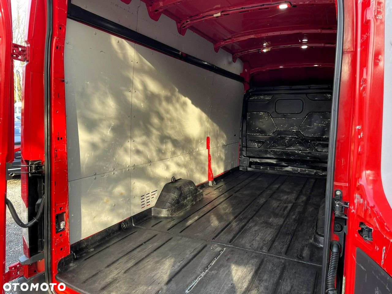 Ford Transit - 32