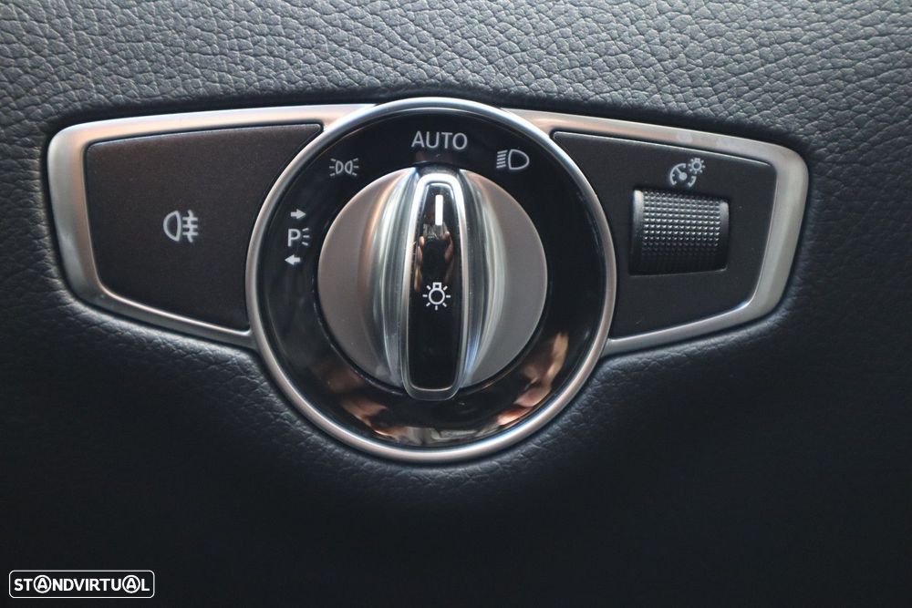 Mercedes-Benz E 220 d 9G-TRONIC AMG Line - 18