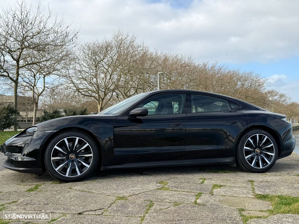 Porsche Taycan Standard - 3