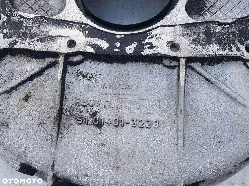 OBUDOWA SPRZĘGŁA KOŁA ZAMACHOWEGO MAN TGA TGX 51014013228 - 2