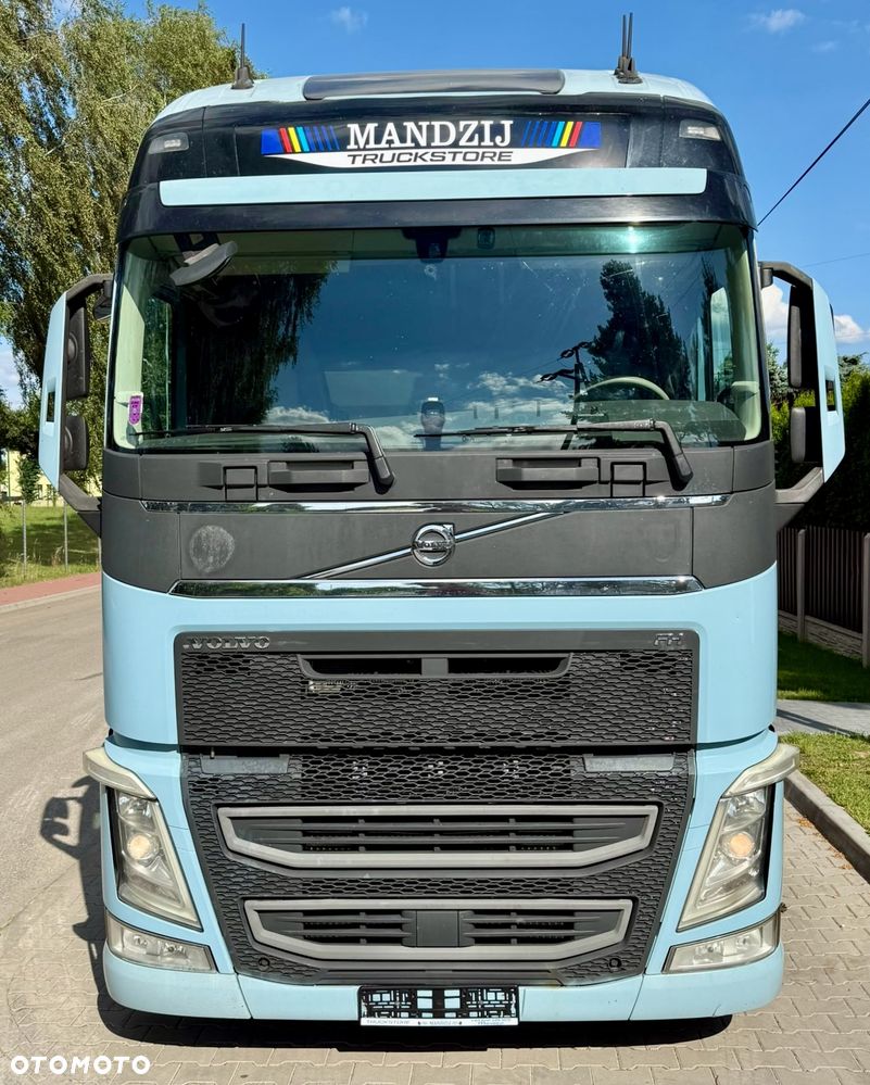 Volvo FH4 500 GLOB XXL I-SHIFT SPOJLERY KLIMA WEBASTO NAVI XENON LED LODÓWKA 2xALUTANK LOW DECK MEGA EURO 6 2016 ŁADNY - 1