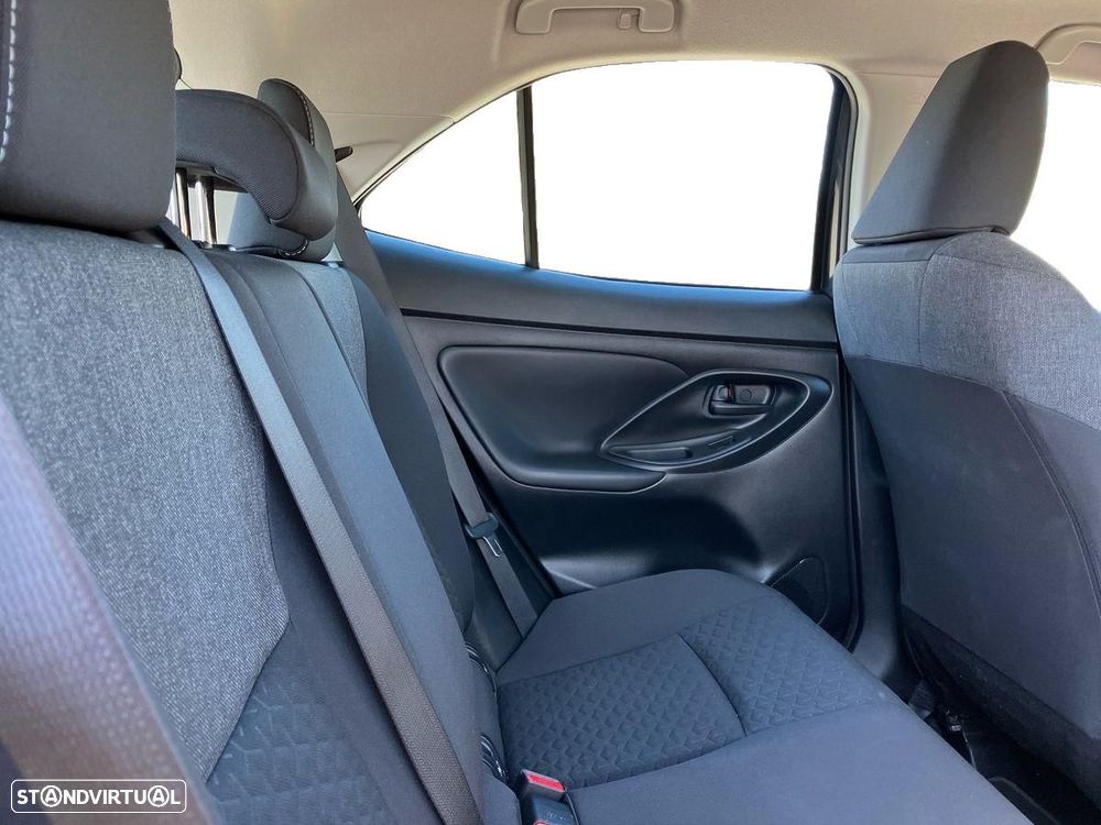 Toyota Yaris Cross 1.5 HDF Comfort Plus - 14