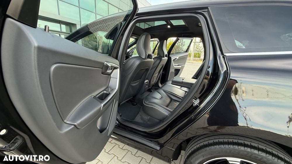 Volvo XC 60 - 25