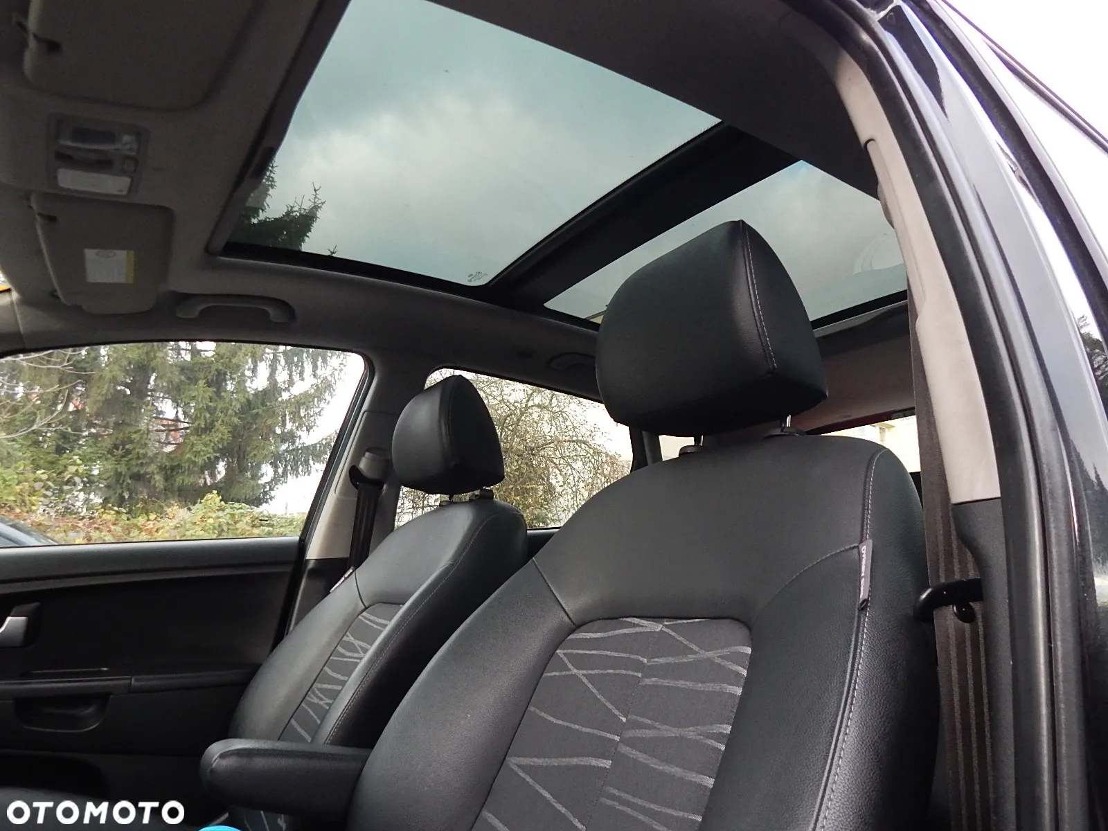 Kia Venga - 18