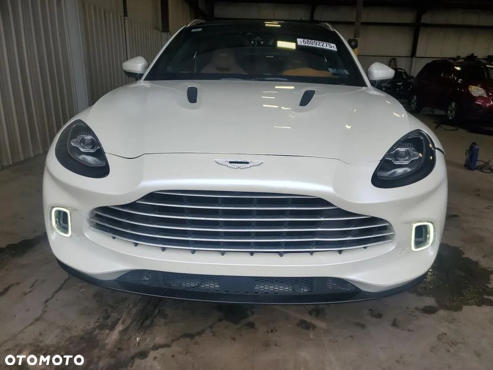 Aston Martin DBX Standard - 2