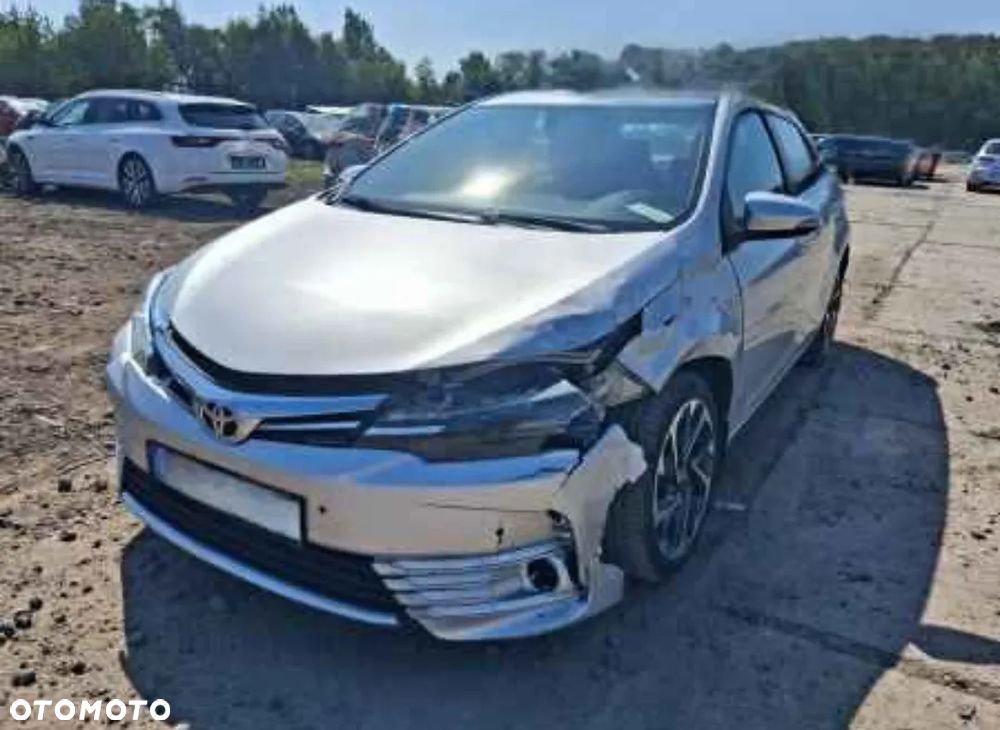 Toyota Corolla 1.6 Prestige - 3
