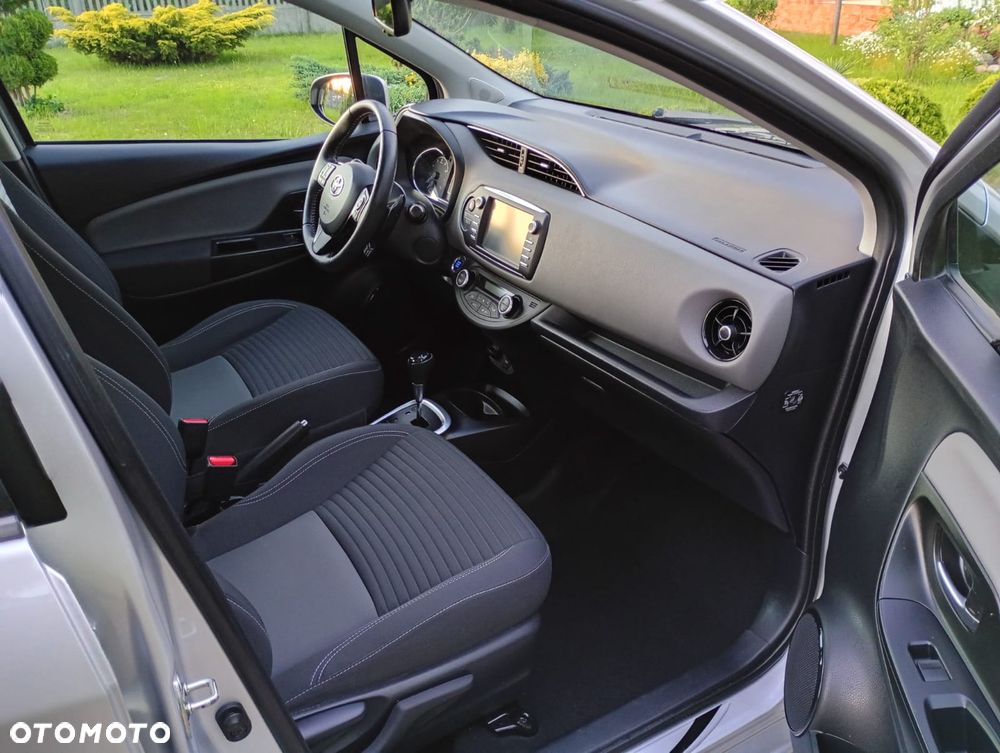 Toyota Yaris - 15