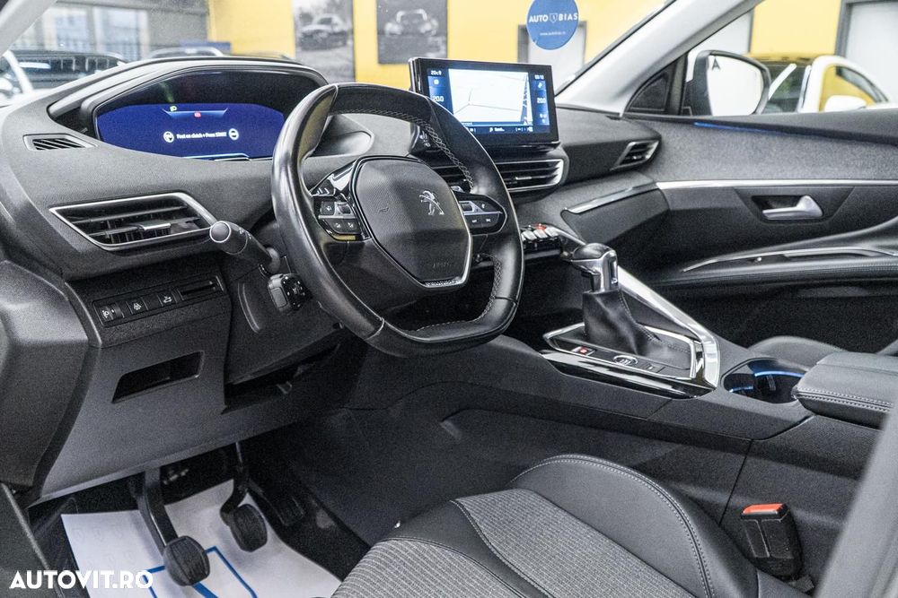 Peugeot 3008 1.2 PureTech 130 BVM6 Allure Pack - 6