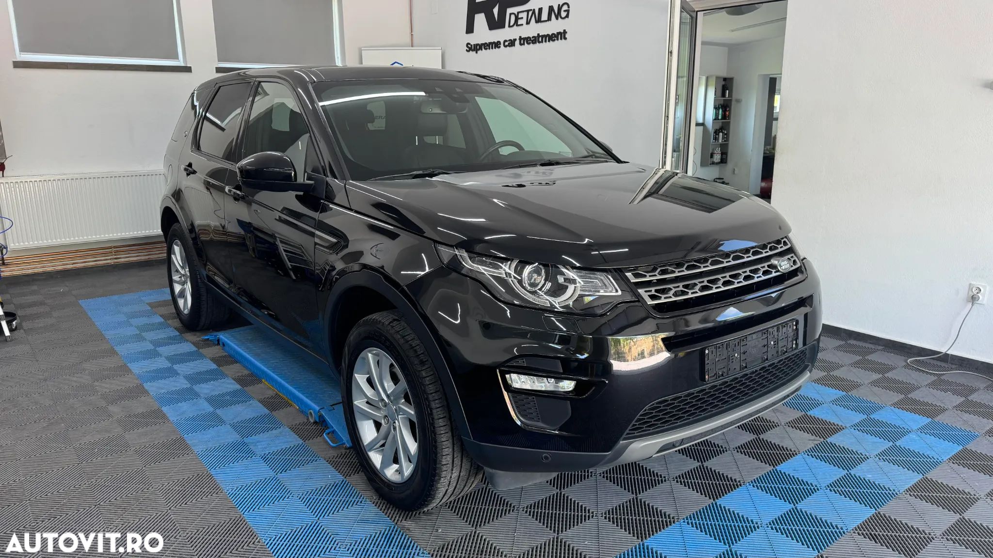 Land Rover Discovery Sport 2.0 l TD4 HSE Aut. - 1