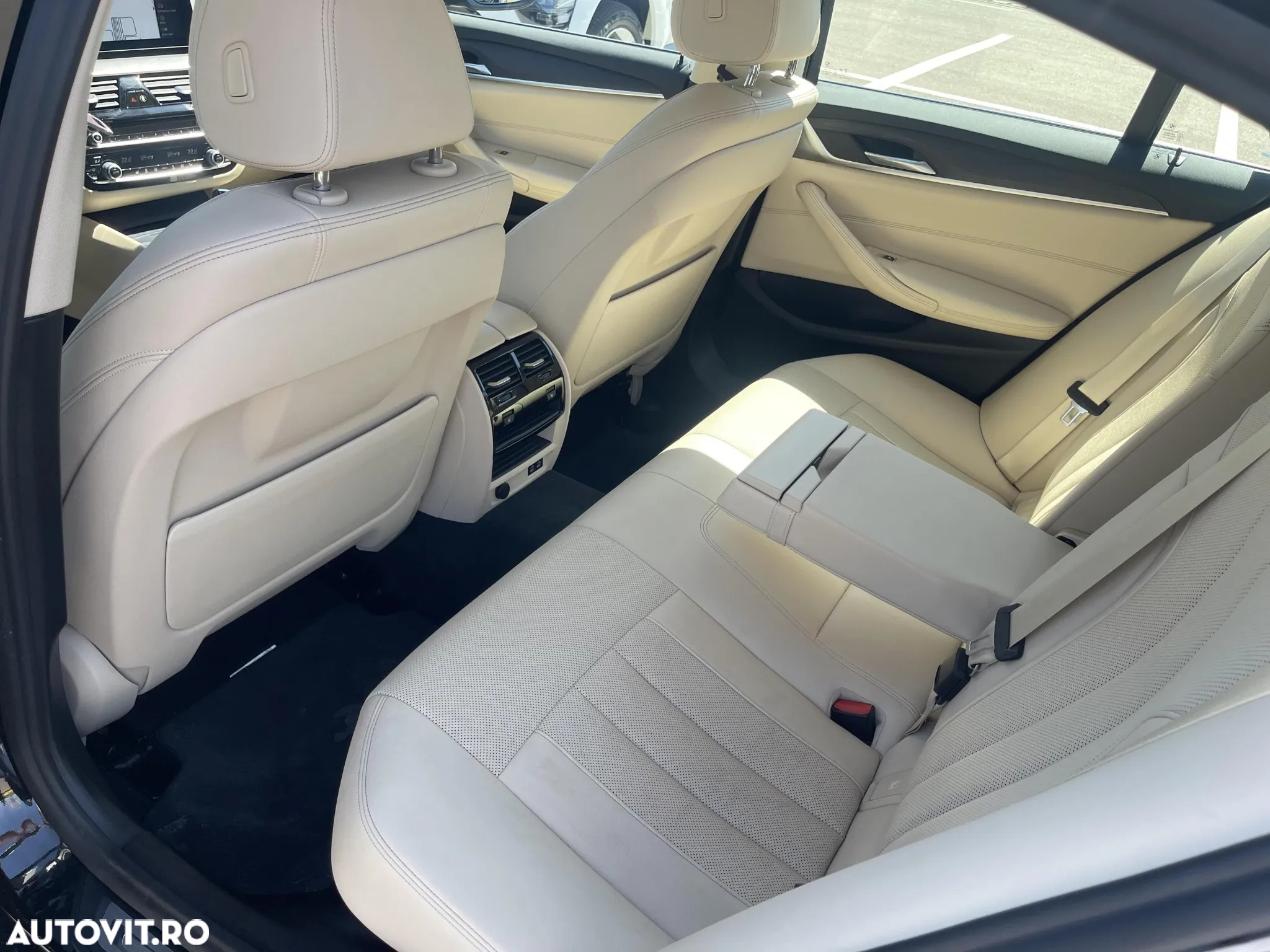 BMW Seria 5 520d xDrive Aut. Luxury Line - 22