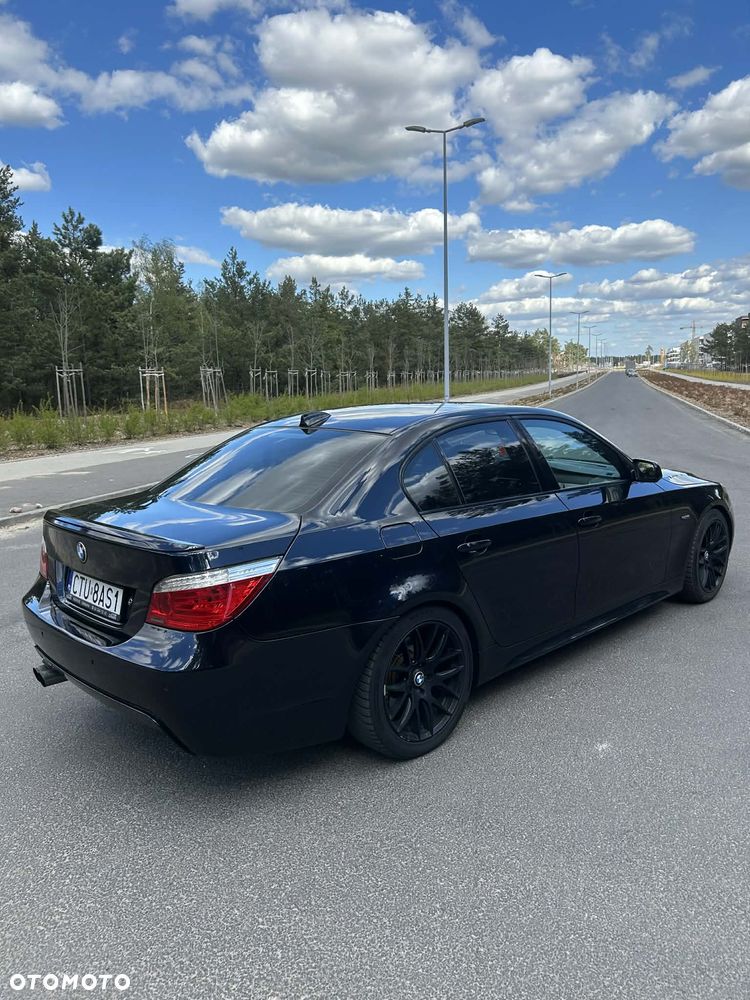 BMW Seria 5 525d - 10