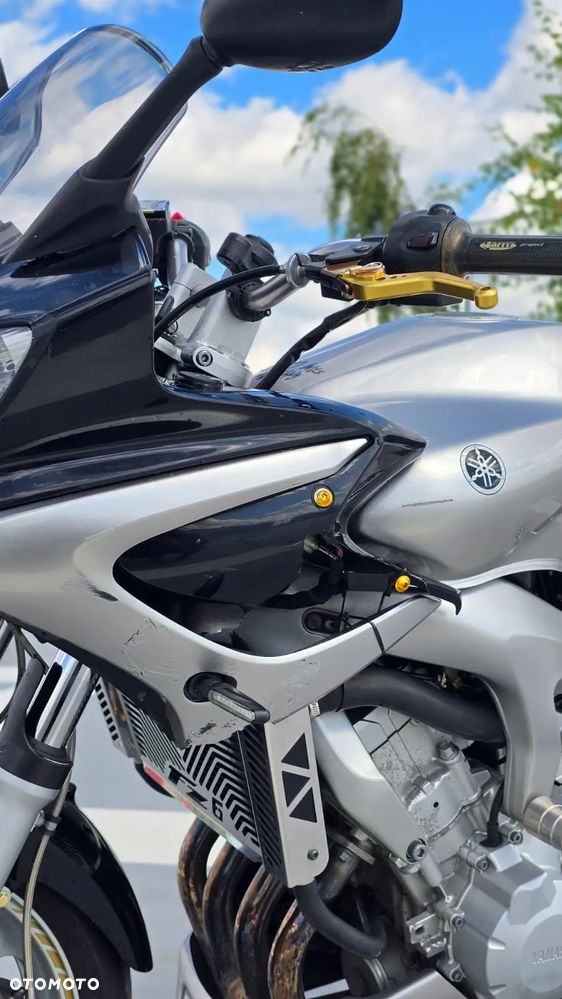 Yamaha FZ6 - 7