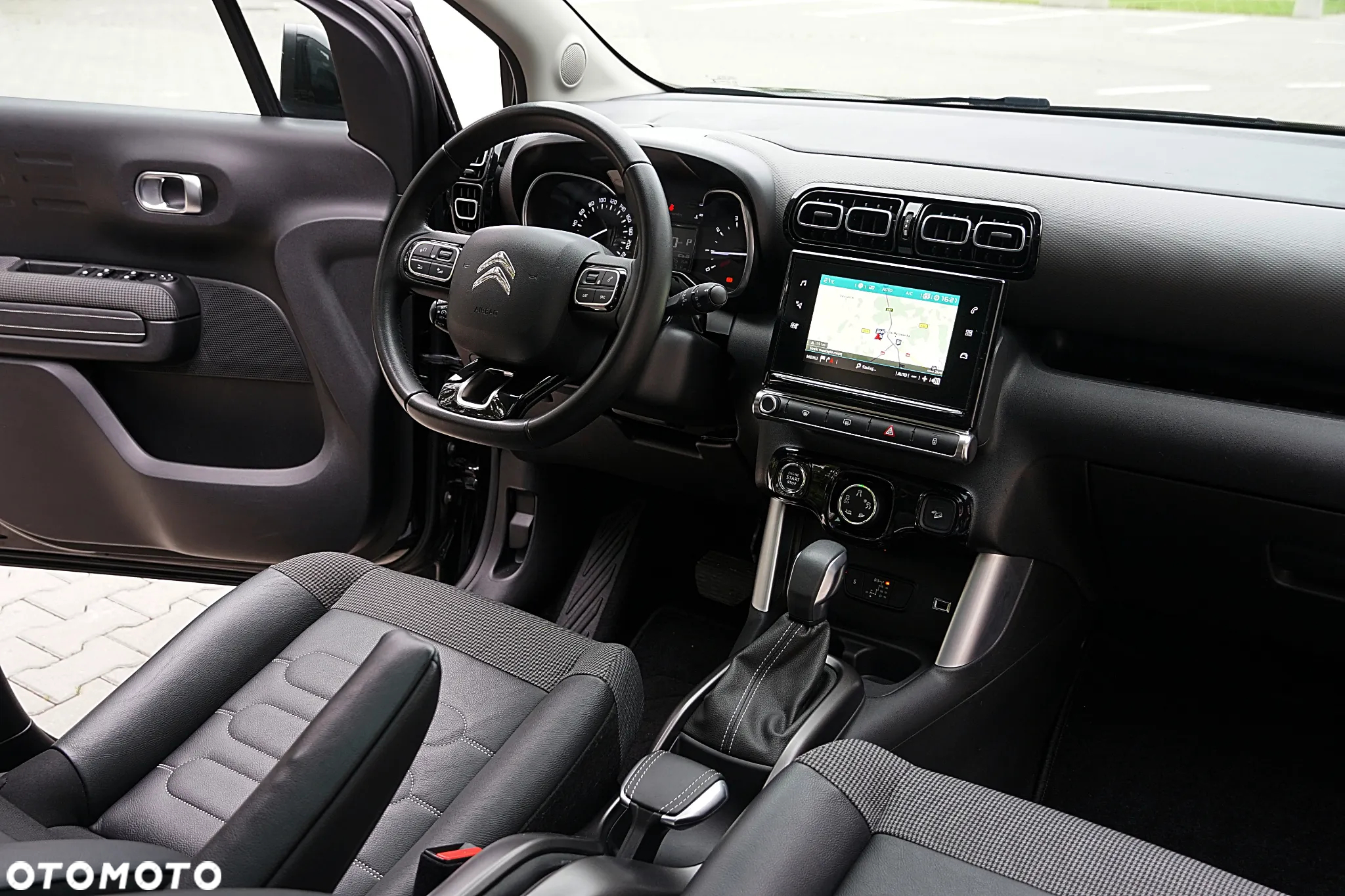 Citroën C3 Aircross PureTech 130 Stop & Start EAT6 OPF SHINE PACK - 26