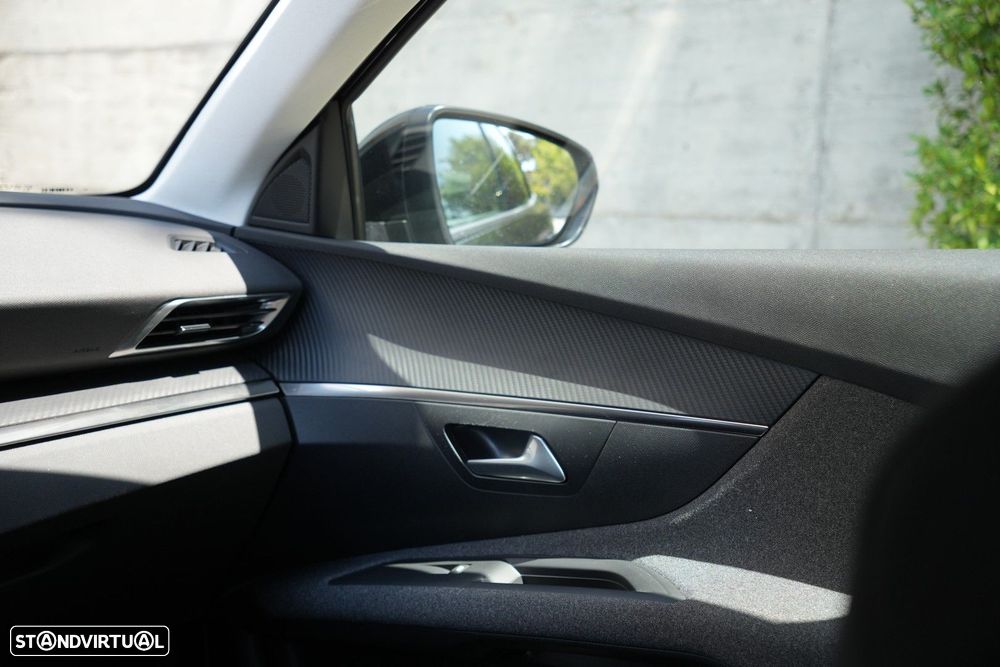Peugeot 3008 1.2 PureTech Allure Pack - 22
