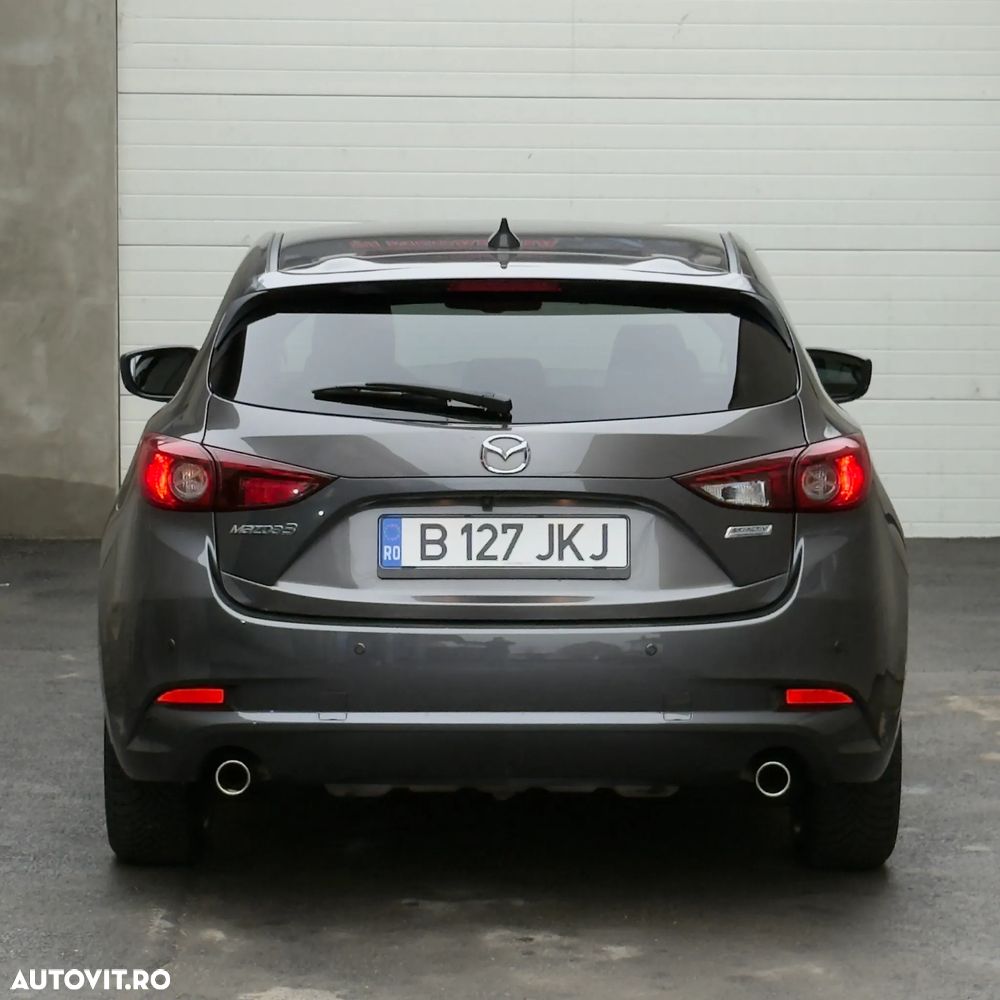 Mazda 3 - 6