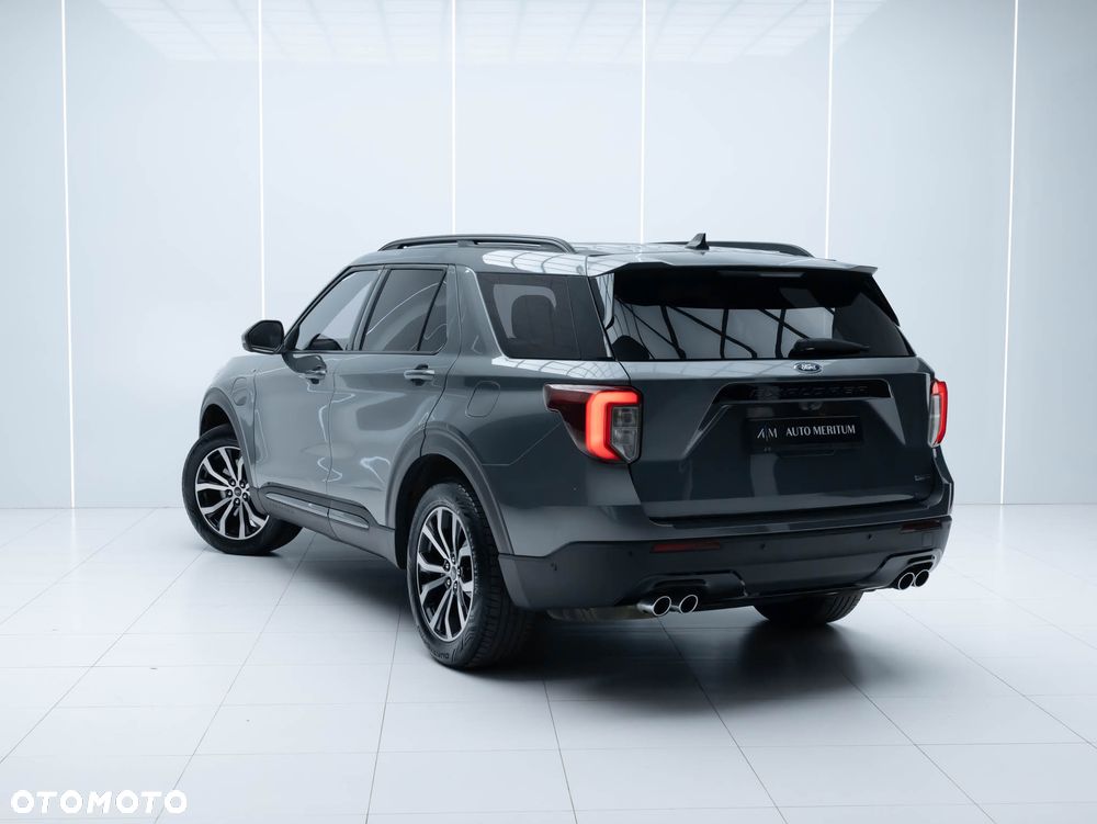 Ford Explorer 3.0 EcoBoost PHEV 4WD ST-Line - 11