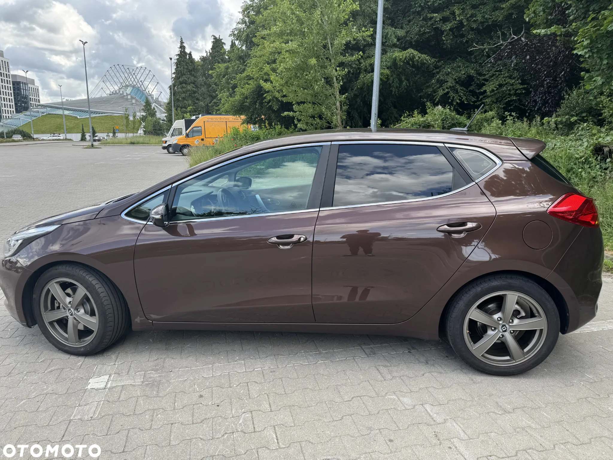 Kia Ceed - 8