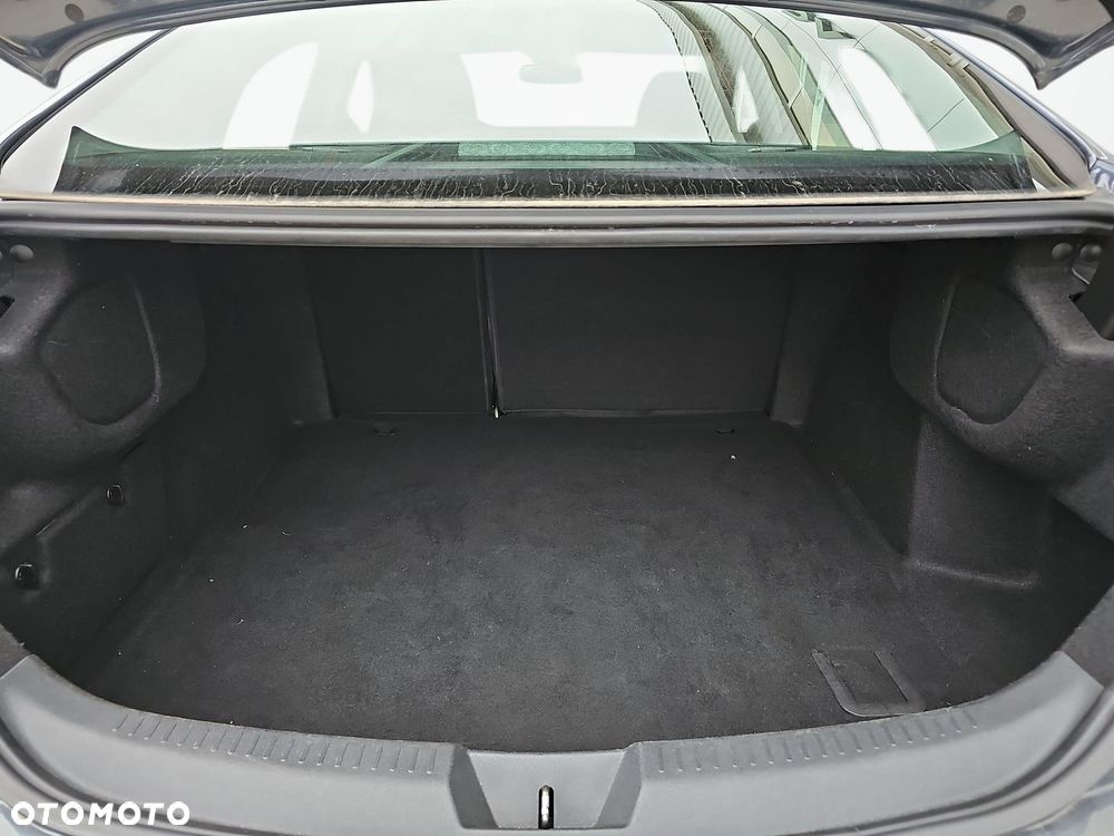 Renault Megane 1.5 Blue dCi Intens EDC - 27