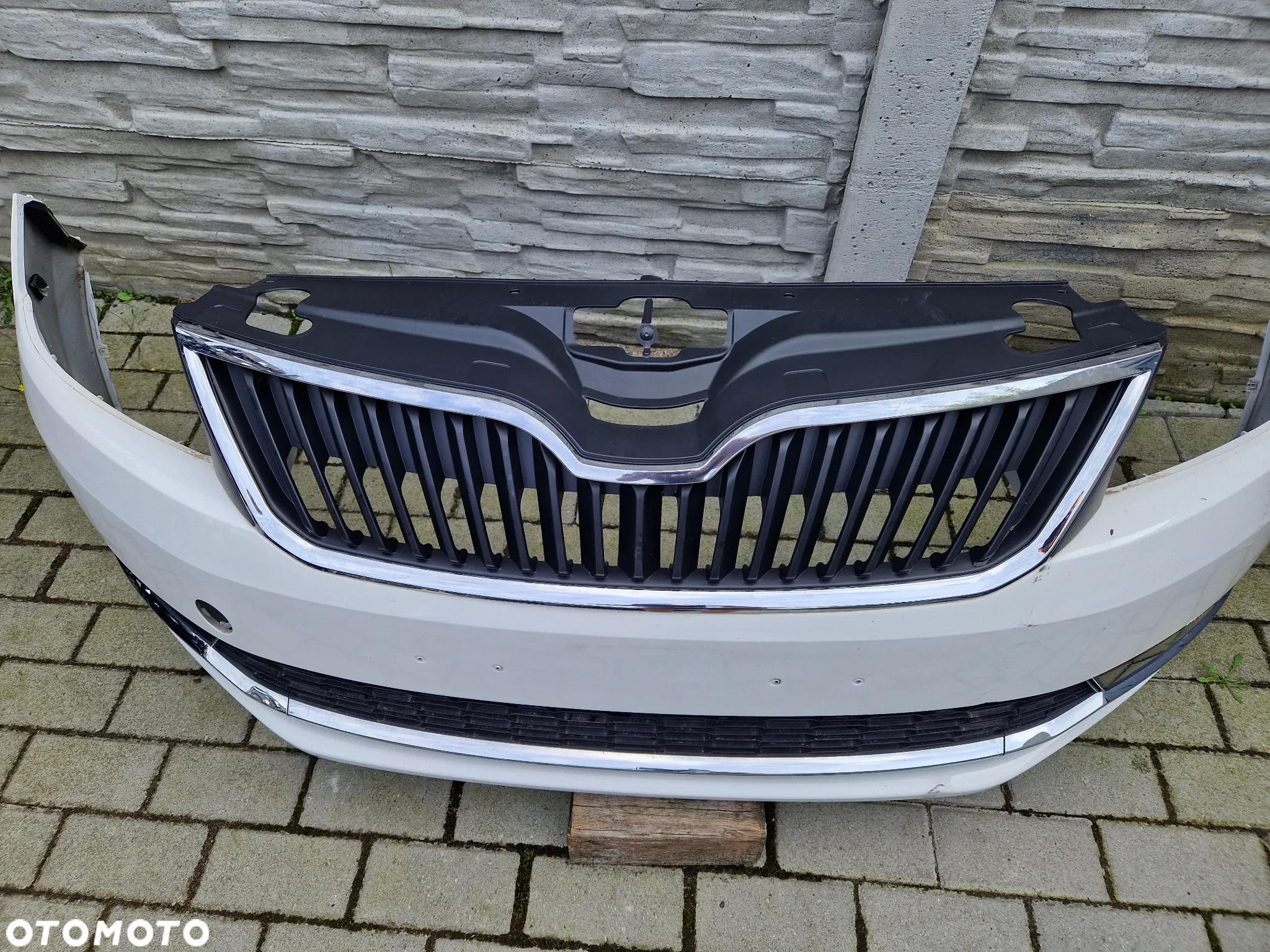 Zderzak Skoda Rapid TSI style - 2