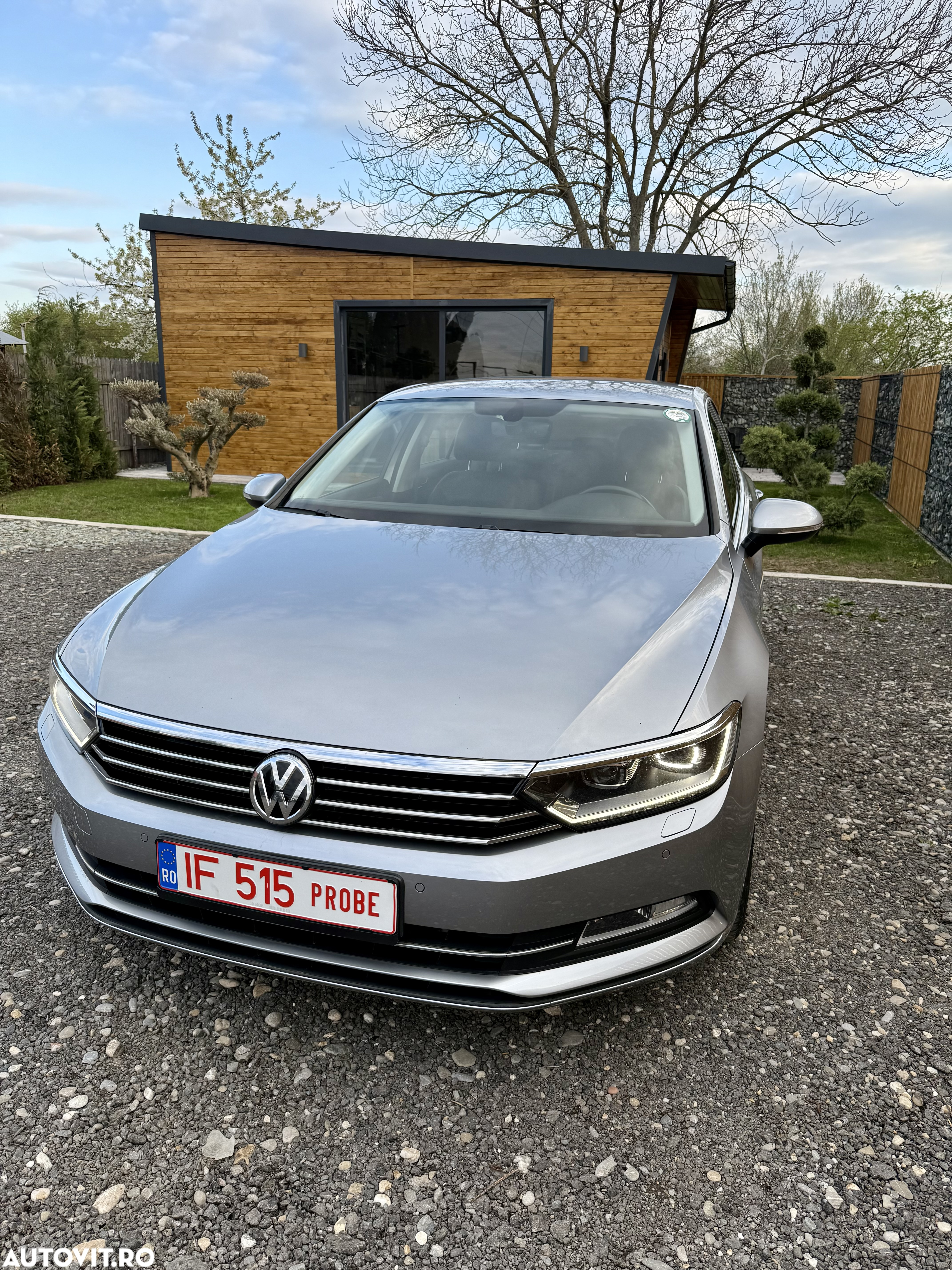 Volkswagen Passat 1.6 TDI DSG Comfortline - 3