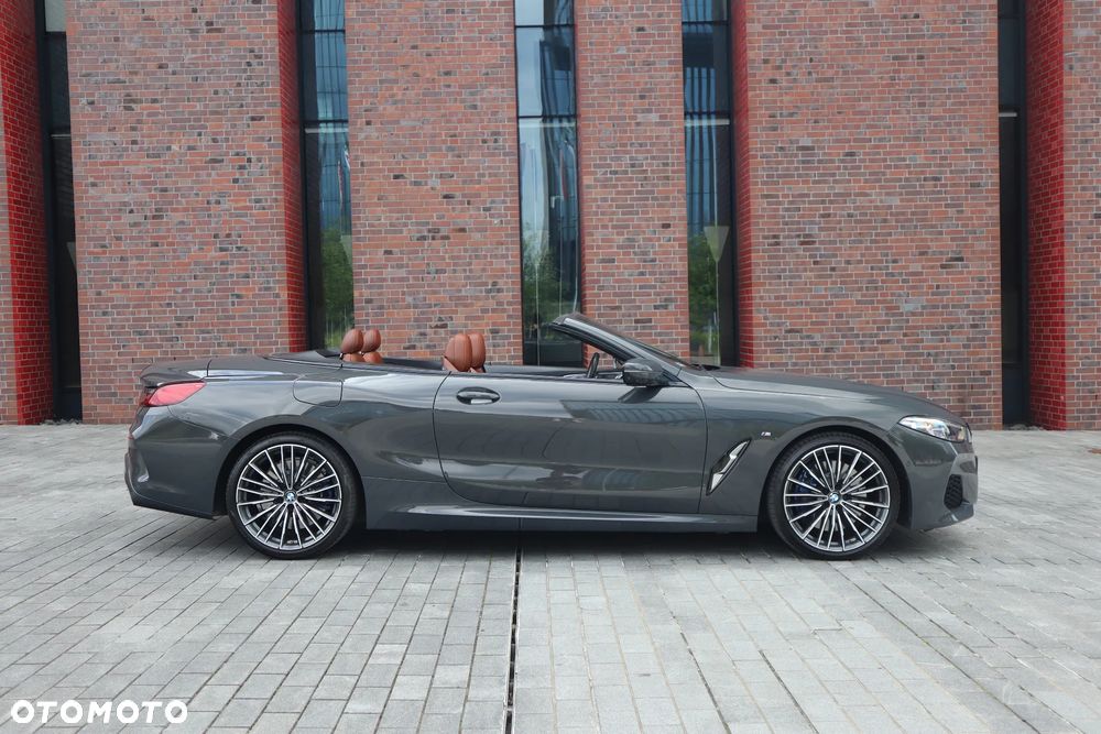BMW Seria 8 840i - 15