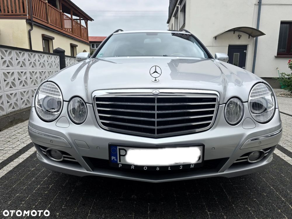 Mercedes-Benz Klasa E 320 CDI 4-Matic Avantgarde - 36