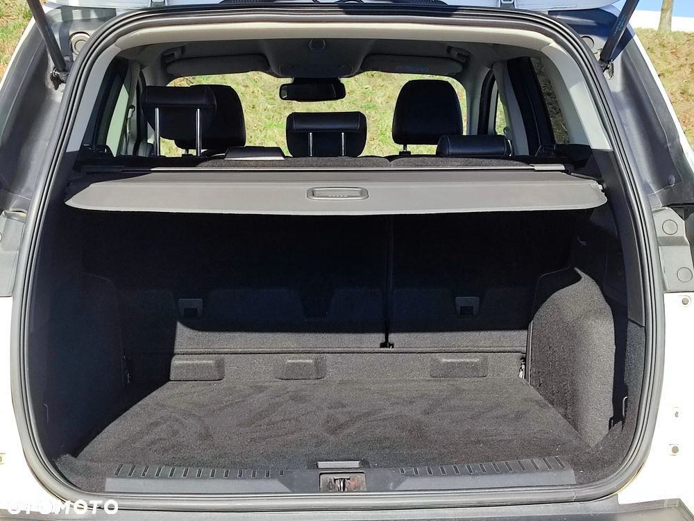 Ford Kuga 2.0 TDCi 2x4 Titanium - 28