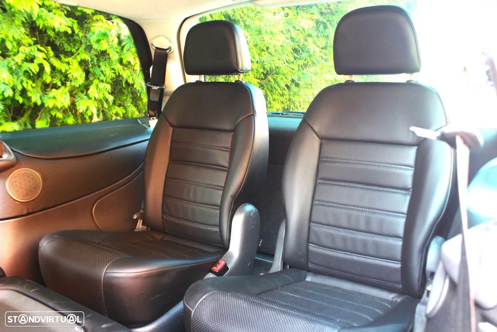 Ford Galaxy TDI Ghia - 32