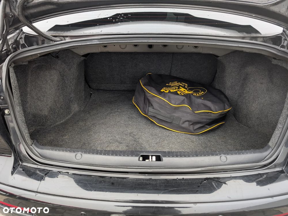 Mitsubishi Lancer 1.8 Inform LPG - 6