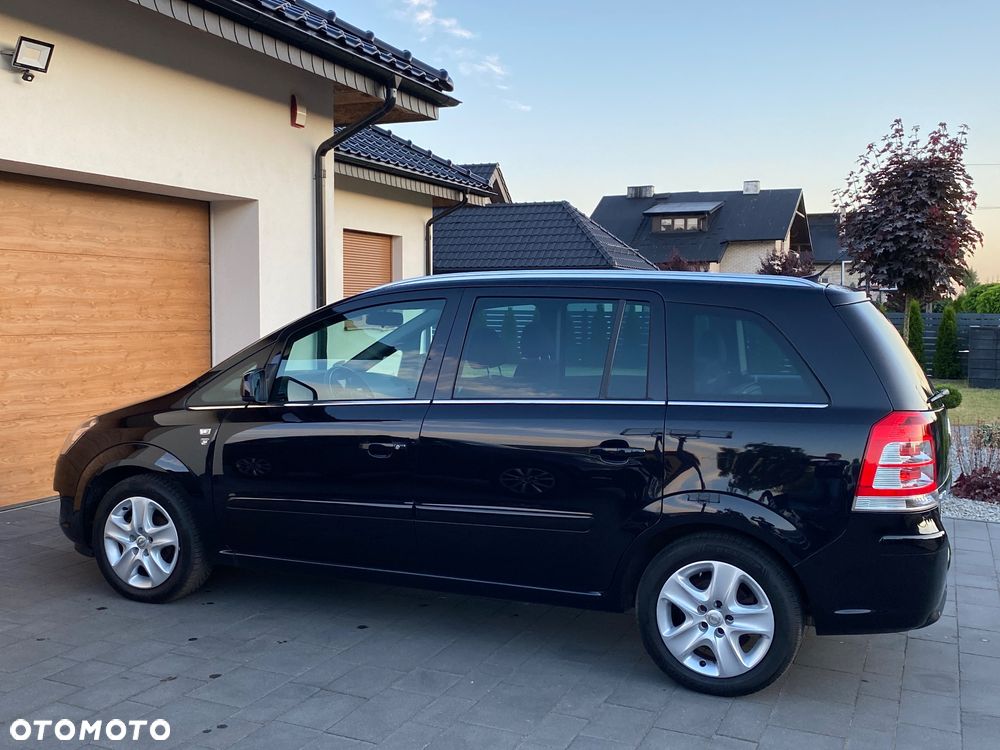 Opel Zafira 1.8 Design Edition - 16