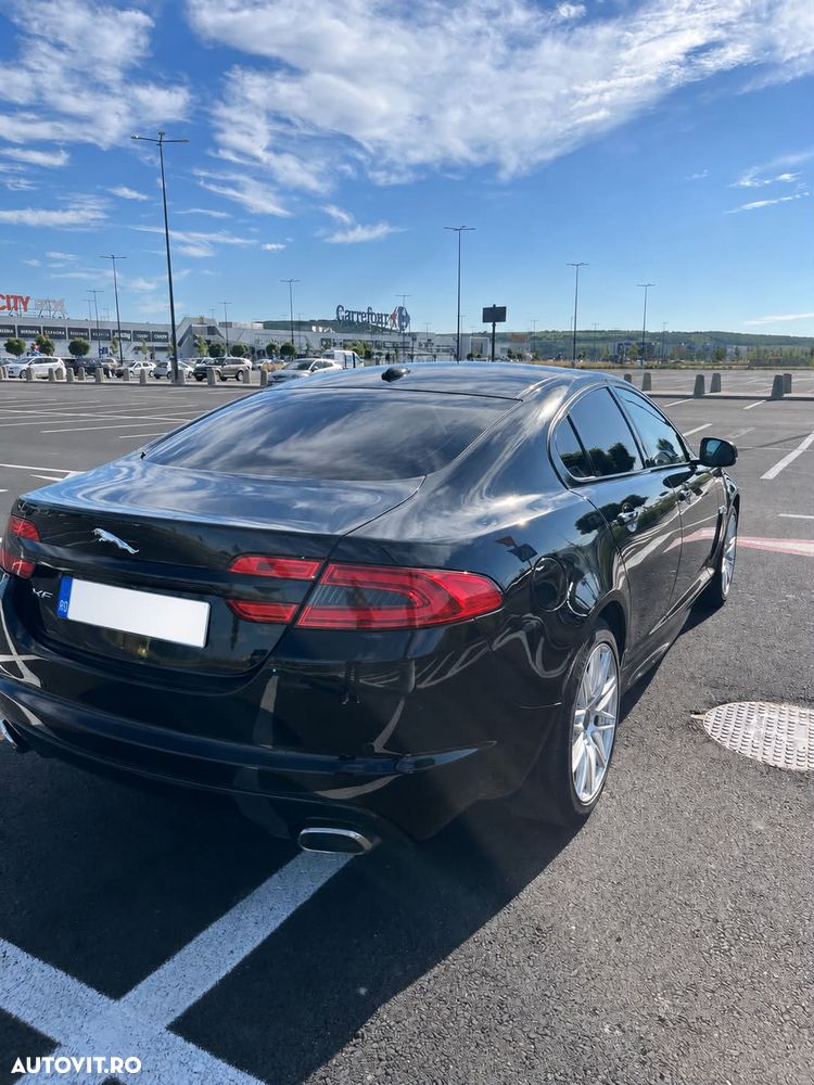 Jaguar XF 2.2D Premium Luxury - 5