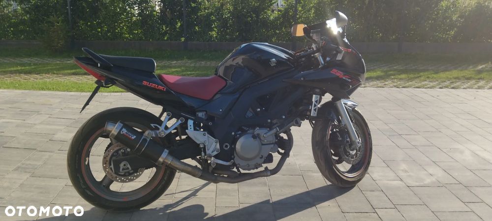 Suzuki Inny - 4