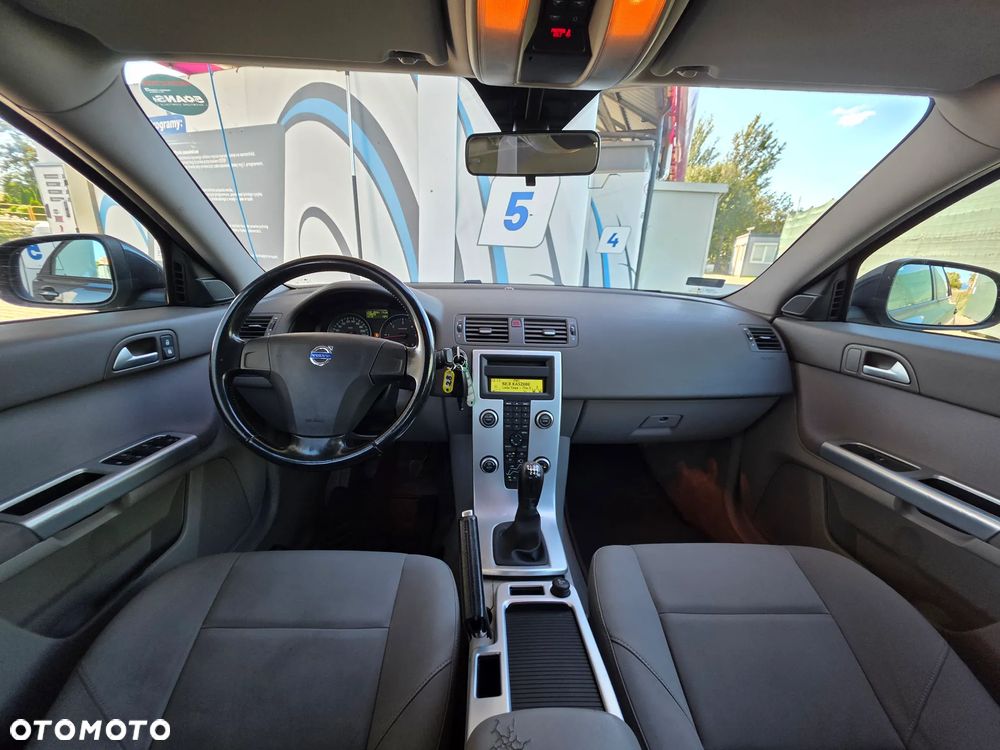 Volvo S40 2.0D - 11