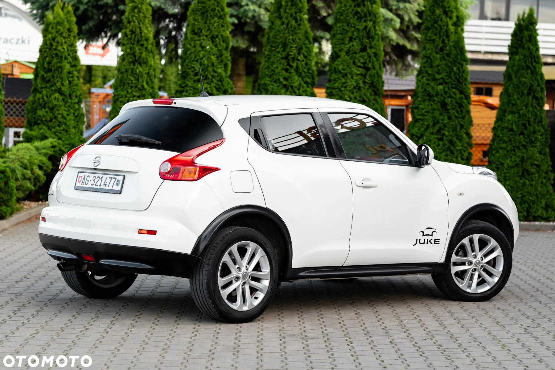 Nissan Juke 1.6 T Shiro - 10