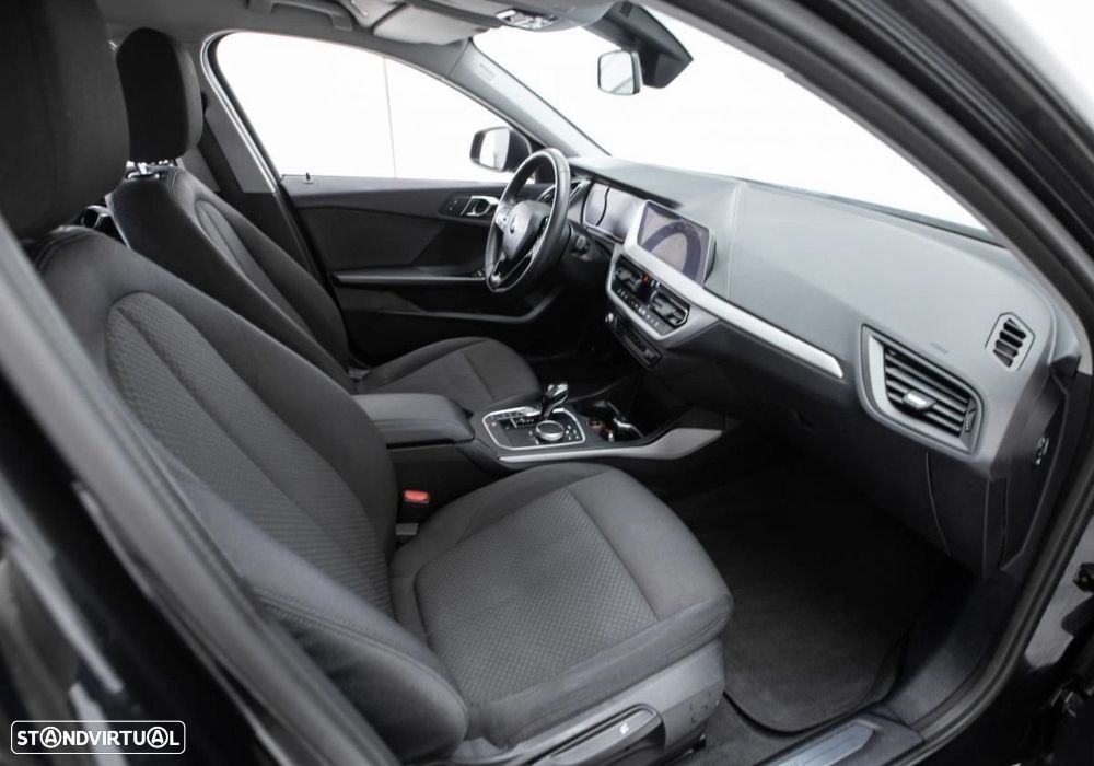 BMW 118 i Auto - 14