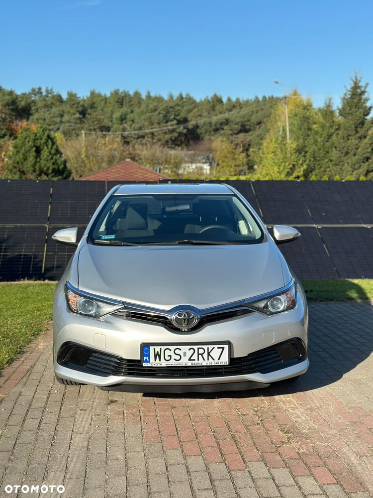 Toyota Auris 2015 photo 5
