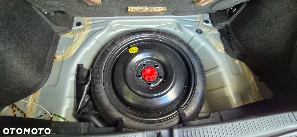 Toyota Auris 1.6 Valvematic Edition - 28