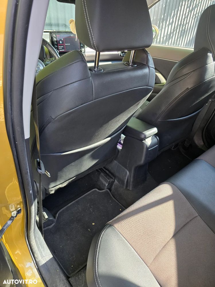 Toyota Yaris 1.5 VVT-i HSD Dynamic - 8
