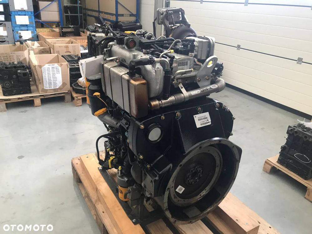 SILNIK JCB 444 TA4-93 23500netto - 9