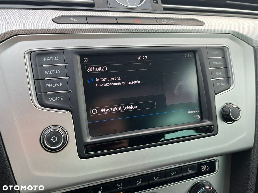 Volkswagen Passat - 23