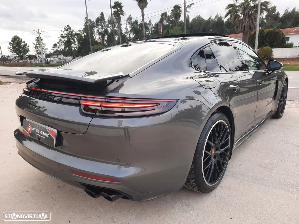 Porsche Panamera 4 E-Hybrid - 21