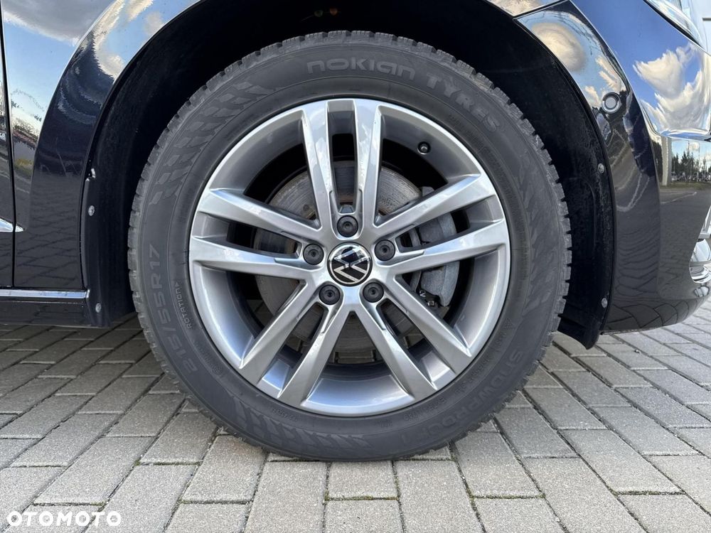 Volkswagen Touran - 18