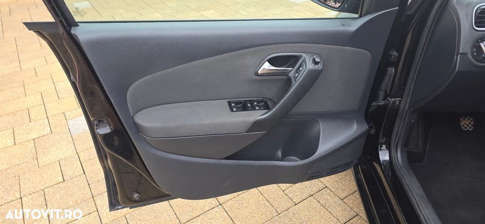 VOLKSWAGEN Polo 2011 — imagine 11