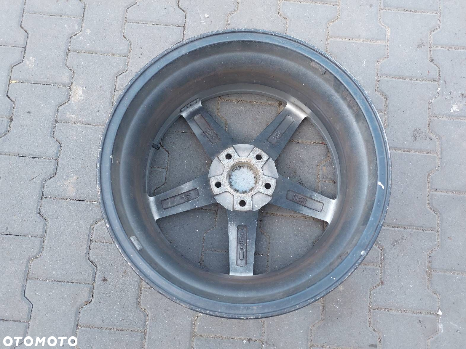 FELGA ALUMINIOWA 1SZT 5X120 9.5JX19 ET35 FI72.6 BMW E91 320 - 3