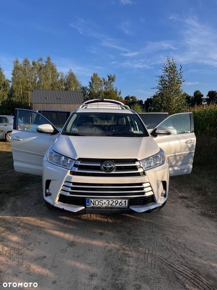 Toyota Highlander - 3